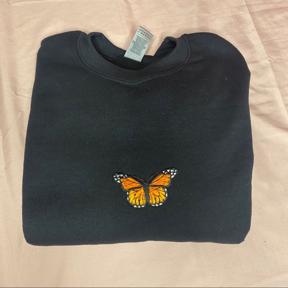 NWT Butterfly Crewneck Fleece Sweater - Picture 2 of 3